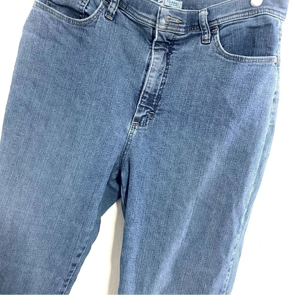 Lee Women's Size 14 Medium Classic Fit Straight Leg At The Waist Jeans High Rise